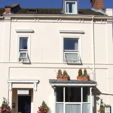 Hedley Villa Guest House 레밍톤 외부 사진