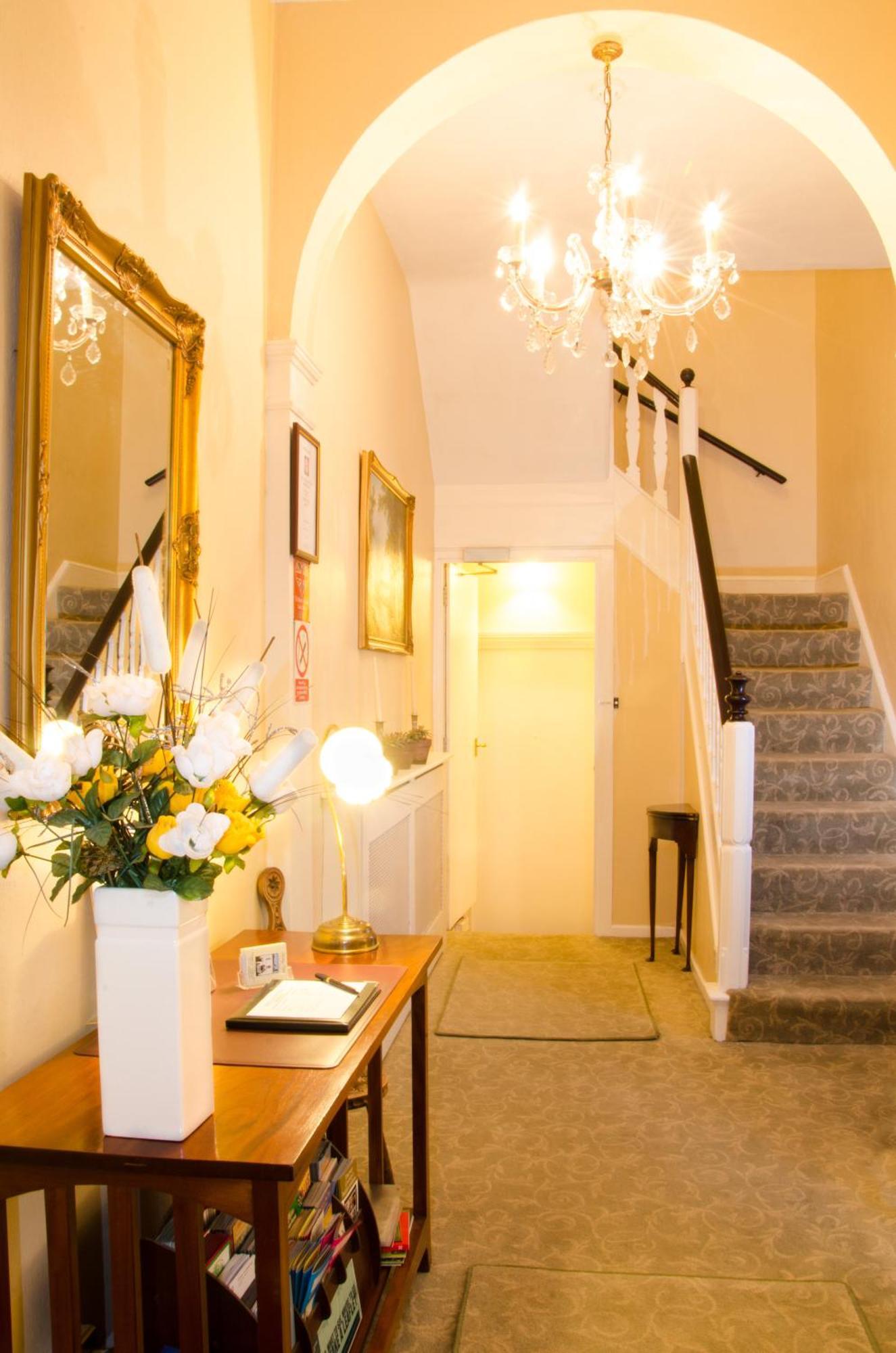 Hedley Villa Guest House 레밍톤 외부 사진