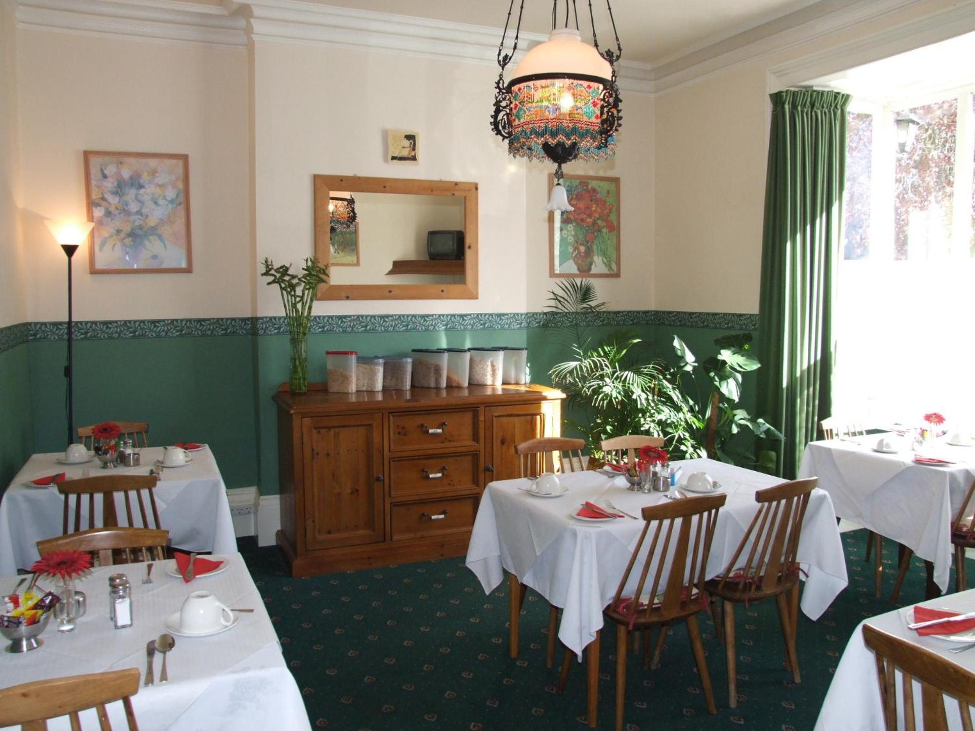 Hedley Villa Guest House 레밍톤 외부 사진