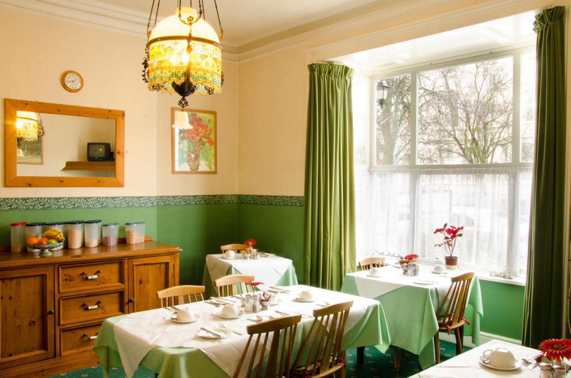 Hedley Villa Guest House 레밍톤 외부 사진