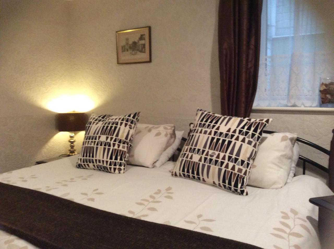 Hedley Villa Guest House 레밍톤 외부 사진